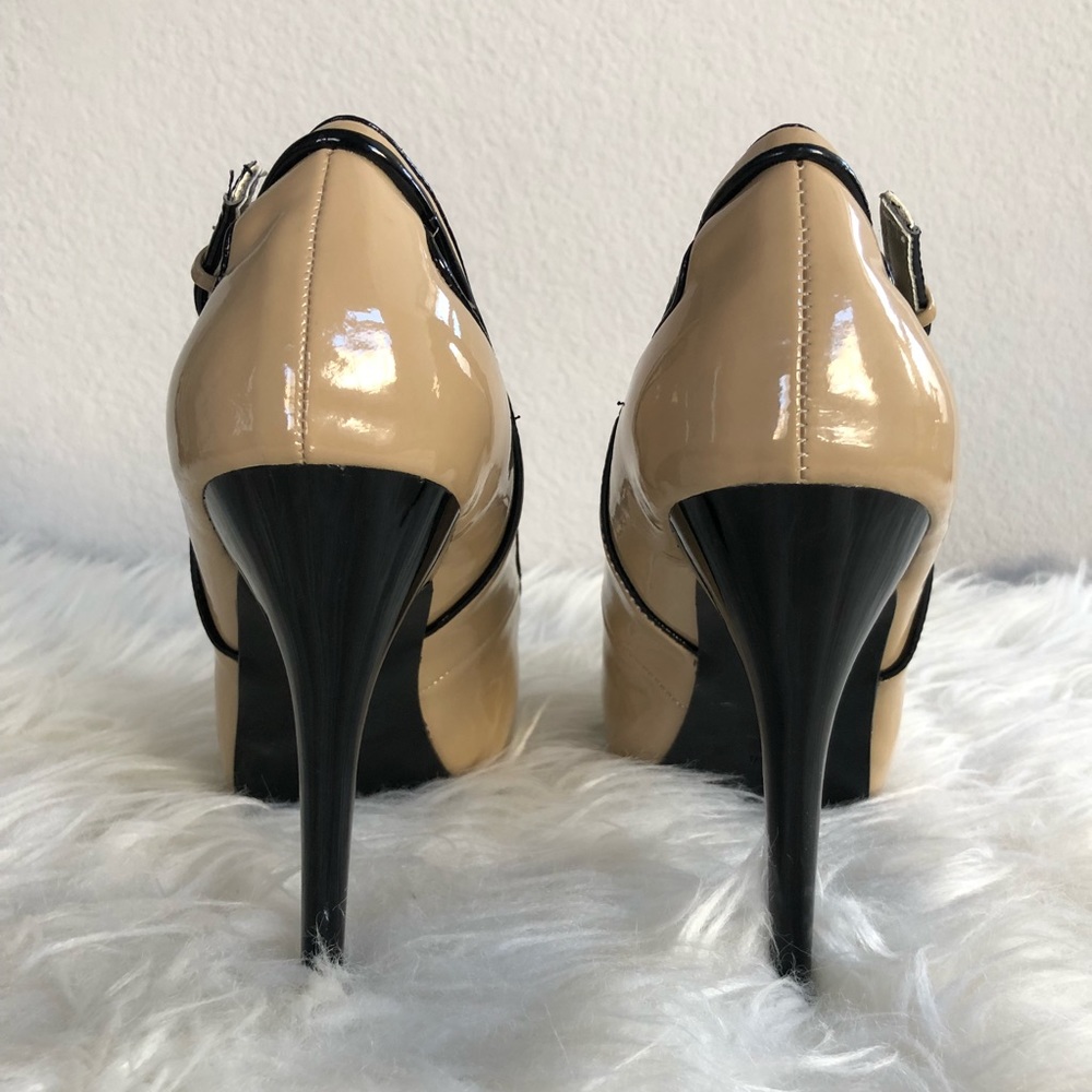NWOB, Guess, Louisa Peep Toe Pump, Beige & Black - Picture 5 of 8